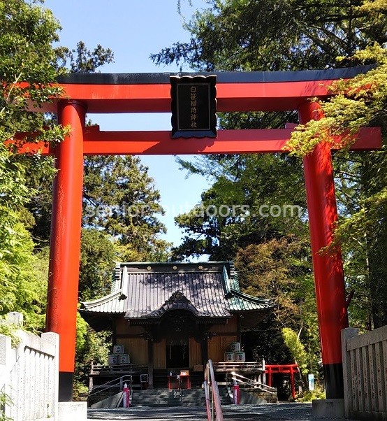 白笹稲荷神社は日本三大稲荷の一つでパワースポットでもあります